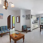 Family View - Da Rocha